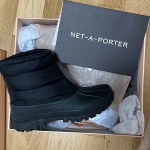 Loeffler Randal - Duval Puffer Ankle Rain/Snow Boots in Black/Rubber $295 6.5